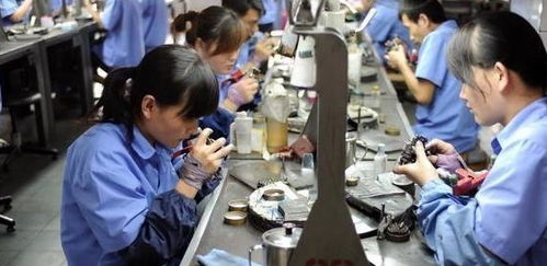 電子廠打工妹曬出8月工資條引熱議 個人護理電器行業，低薪背后的產業真相